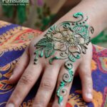 Henna Hand 24