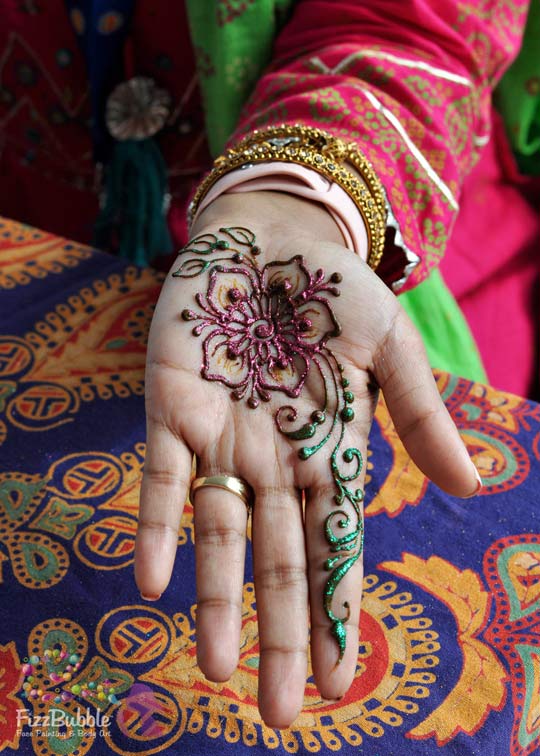 Henna-Hand-22