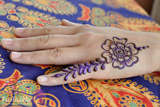 Henna-Hand-23